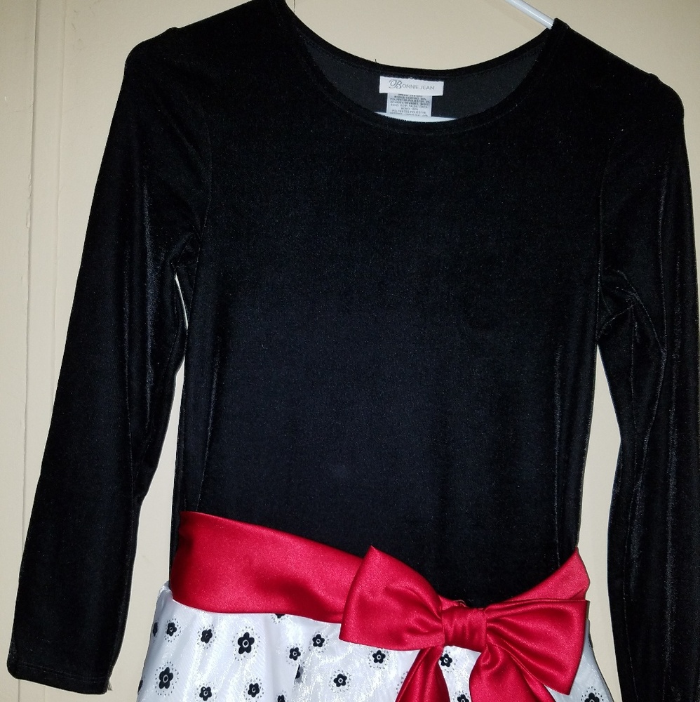 Bonnie Jean girls Christmas size 12. NWOT